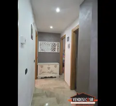 Appartamenti in Vendita - 3 vani + doppi acc. ristrutturato zona posta canneto