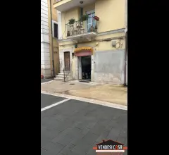 Locale commerciale a ridosso di piazza roma canneto