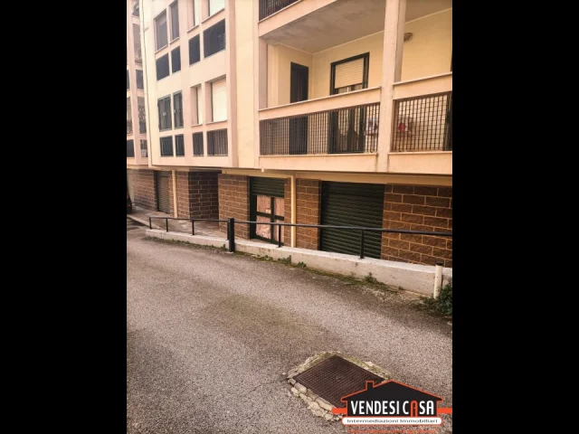 Acquaviva delle fonti locale artigianale
