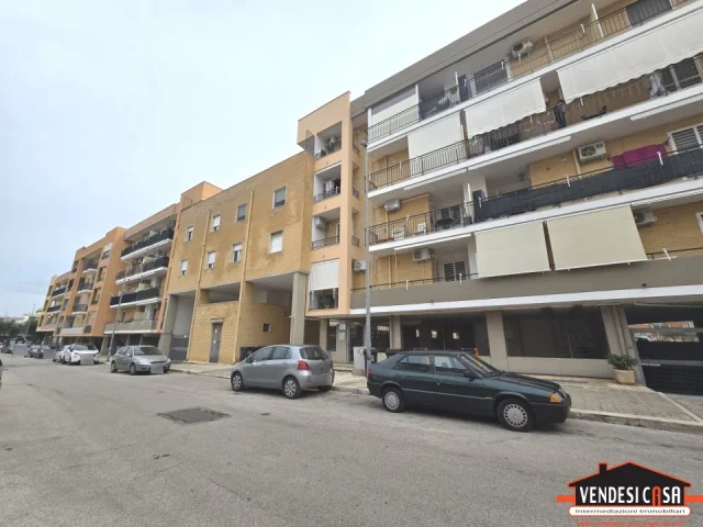 Appartamenti in Vendita - 3 vani + doppi acc. con posto auto e cantina zona padre pio