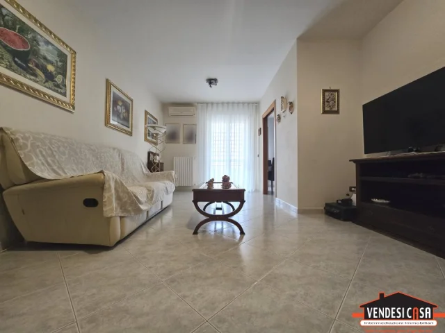 Appartamenti in Vendita - 3 vani + doppi acc. con posto auto e cantina zona padre pio