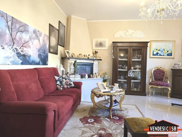 Appartamenti in Vendita - Porzione di bifamiliare con giardino e taverna zona canneto