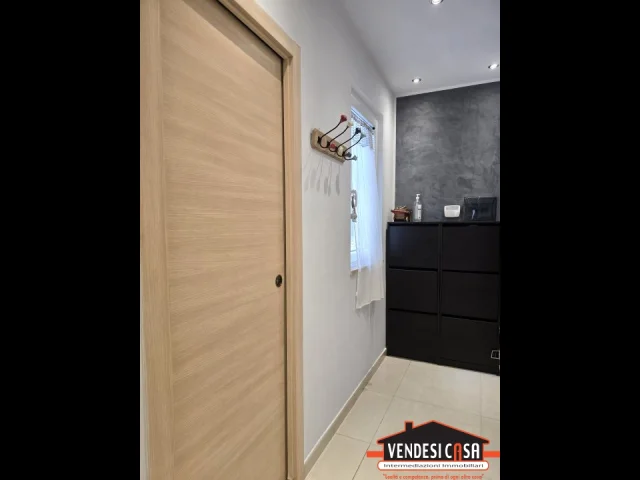 Appartamenti in Vendita - Recente bivani con box auto zona canneto via acquaviva