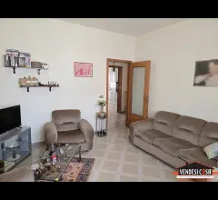Appartamenti in Vendita - Quadrivani + doppi acc. con posto auto zona parco canneto