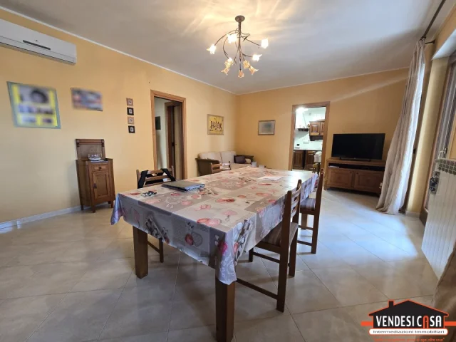 Appartamenti in Vendita - Recente 4 vani con terrazzo e box zona canneto via acquaviva