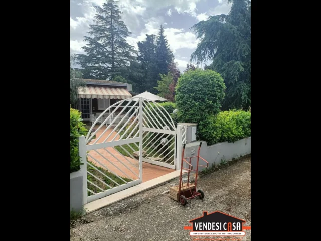 Grumo appula zona mercadante villa villaggio quadrifoglio