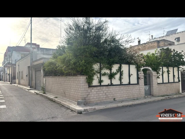 Appartamenti in Vendita - Abitazione indipendente con giardino zona parco canneto