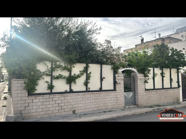 Appartamenti in Vendita - Abitazione indipendente con giardino zona parco canneto