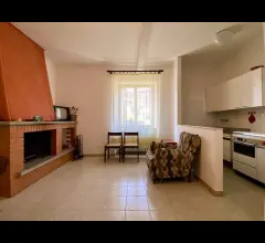 Trilocale con 2 bagni e corte privata