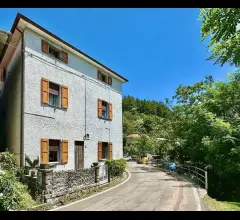 Casa in sasso a granaglione