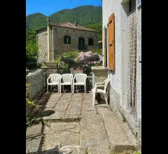 Appartamenti in Vendita - Casa in sasso a granaglione