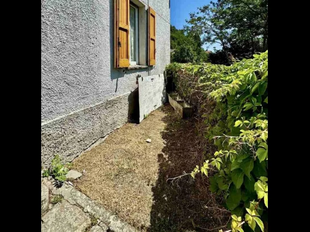 Appartamenti in Vendita - Casa in sasso a granaglione