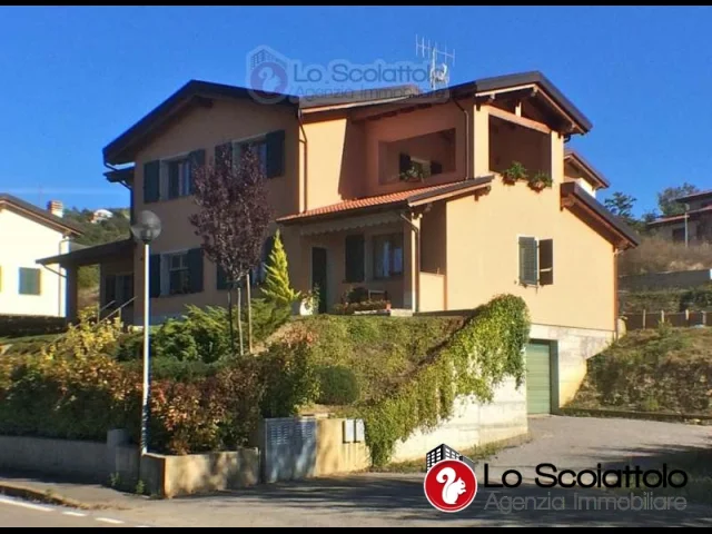 Appartamenti in Vendita - Porzione di bifamiliare di 150+90mq