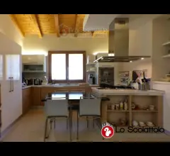 Appartamenti in Vendita - Porzione di bifamiliare di 150+90mq