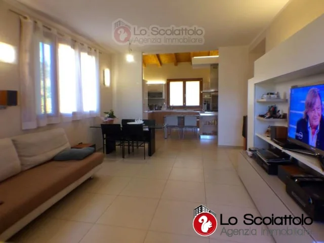 Appartamenti in Vendita - Porzione di bifamiliare di 150+90mq