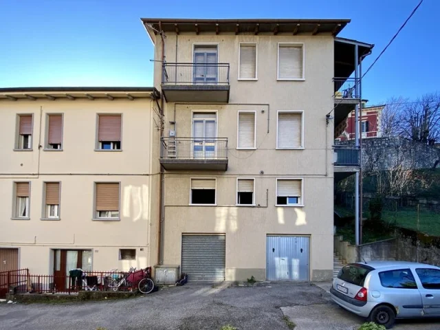 Appartamenti in Vendita - Quadrilocale in via mazzini
