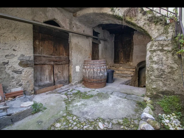 Appartamenti in Vendita - Rustico ad abbadia lariana