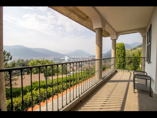 Appartamenti in Vendita - Villa singola in vendita a torre de busi