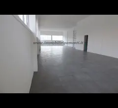 Laboratorio commerciale in vendita a lecco