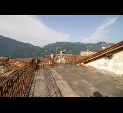 Appartamenti in Vendita - Rustico da ristrutturare.