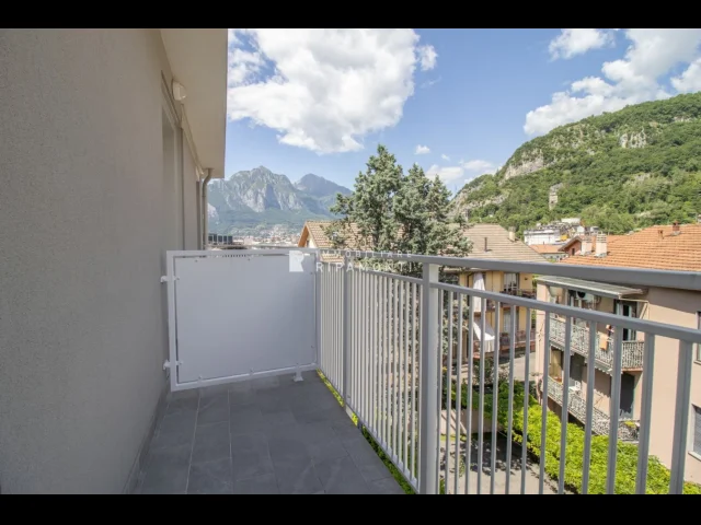Appartamenti in Vendita - Quadrilocale a lecco