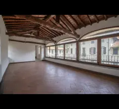 Quadriplocale a valmadrera