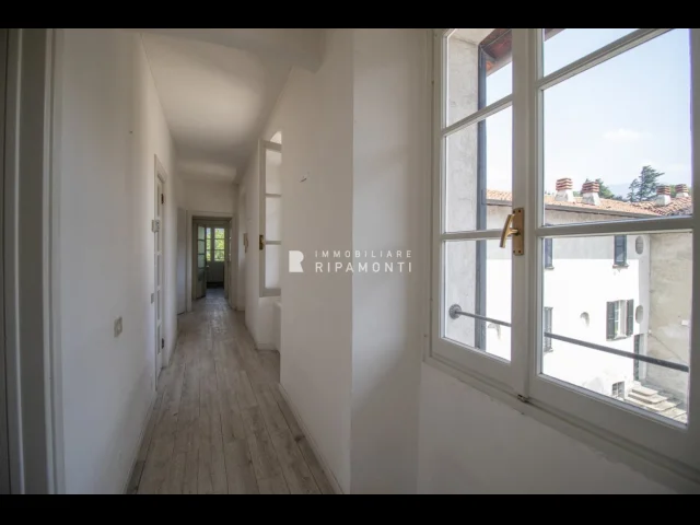 Appartamenti in Vendita - Quadriplocale a valmadrera
