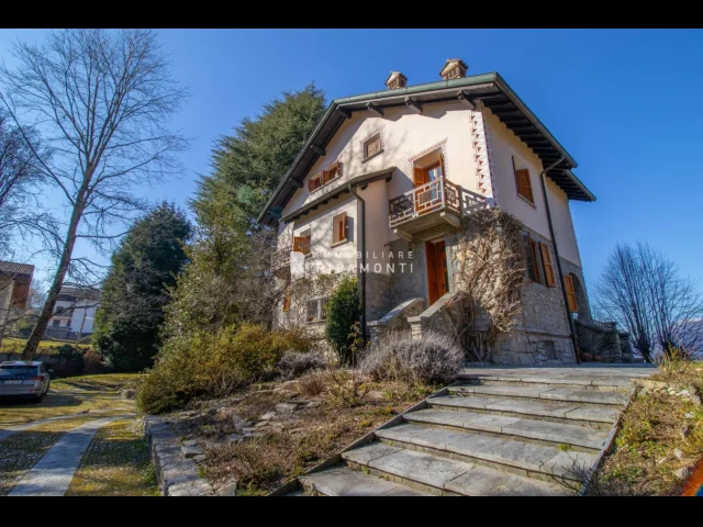 Appartamenti in Vendita - Villa singola a cremeno