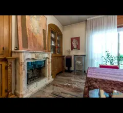 Villa posizione centralissima cattolica