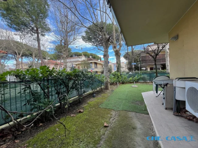 Appartamenti in Vendita - Riccione abissinia piano terra con giardino