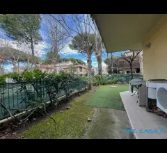 Appartamenti in Vendita - Riccione abissinia piano terra con giardino