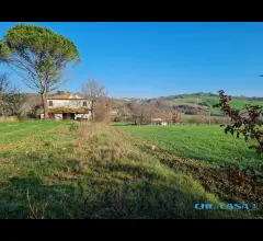 Appartamenti in Vendita - Rustico immerso nel verde in zona panoramica