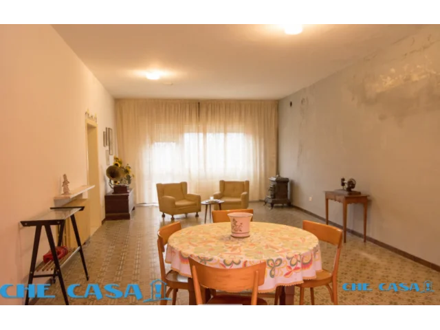 Appartamenti in Vendita - Palazzina da ristrutturare a saludecio