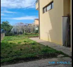 Casa indipendente ottime condizioni garage doppio e giardino