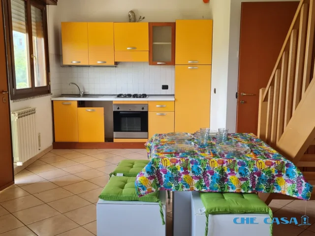 Appartamenti in Vendita - Quadrilocale ingresso indipendente con giardino piano 1°