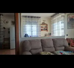 Appartamenti in Vendita - Casa totalmente indipendente  del 2005 con giardino
