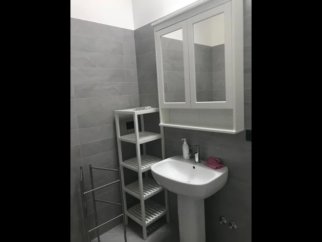 Appartamenti in Vendita - Abitazione indipendente arredata con posti auto nel residence "borgo san maritno"