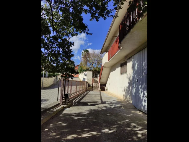 Appartamenti in Vendita - Opificio artigianale in villa oliveti di rosciano