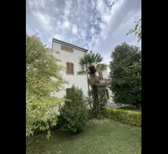 Villa indipendente con giardino e accessori