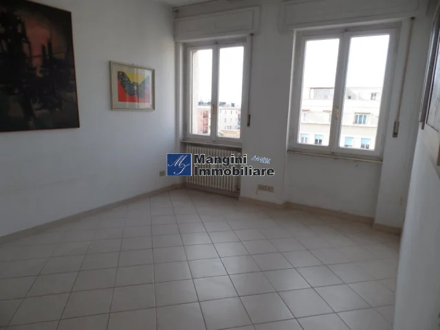 Appartamenti in Vendita - Zona piazza  guerrazzi