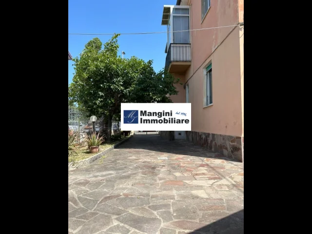 Appartamenti in Vendita - Zona la leccia