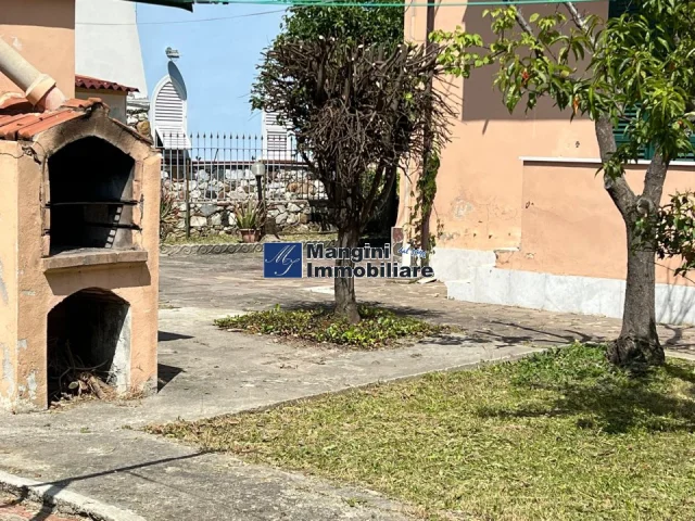 Appartamenti in Vendita - Zona la leccia