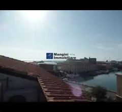 Zona porto con splendida vista mare