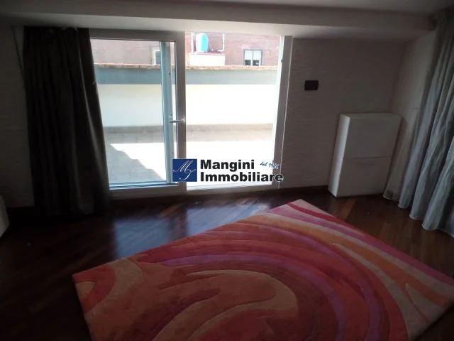 Appartamenti in Vendita - Zona porto con splendida vista mare