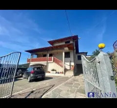 Casa indipendente casano rif aa4294