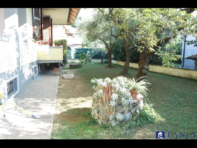 Appartamenti in Vendita - Villa indipendente fossone aa4269