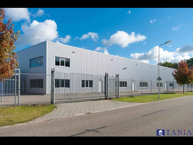 Capannone zona industriale avenza rif 4265