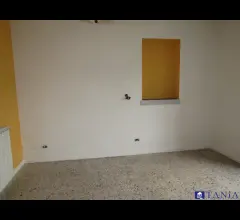 Appartamenti in Vendita - Appartamento con ingresso indipendente melara rif 4232