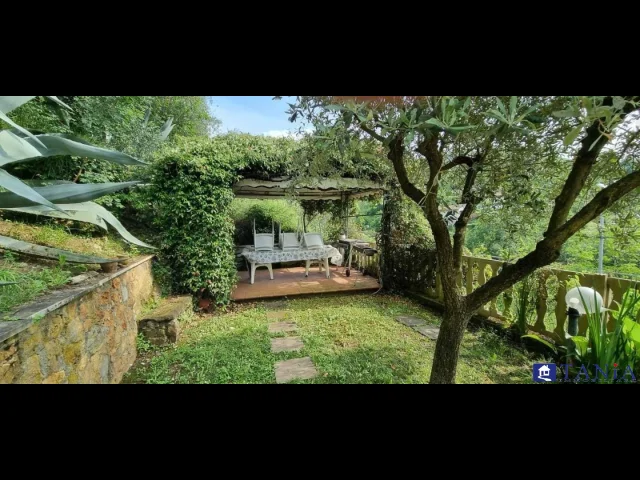 Villa indipendente loc.la foce rif aa4193