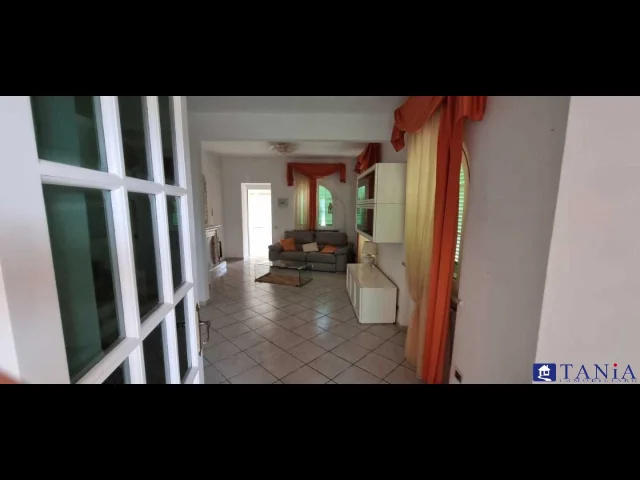 Appartamenti in Vendita - Villa indipendente loc.la foce rif aa4193